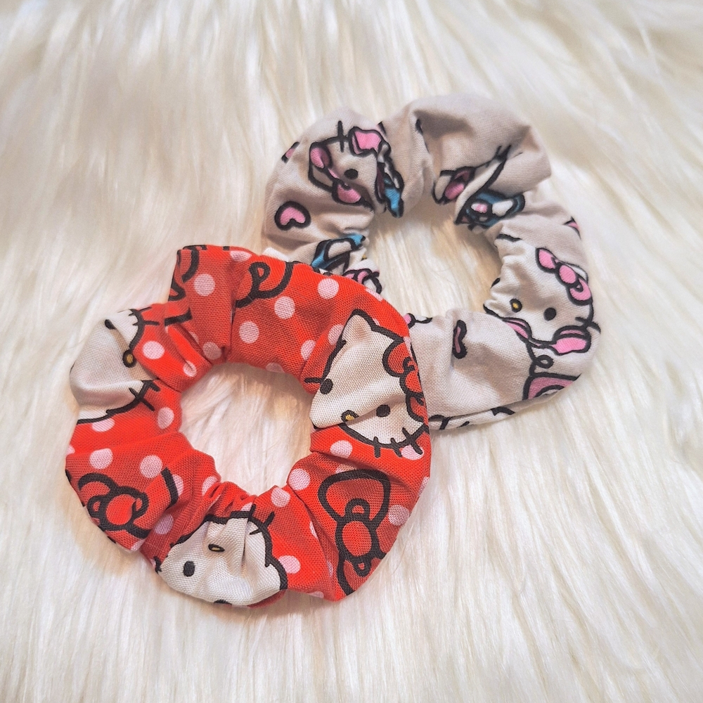 Hello Kitty Scrunchie Set of 2